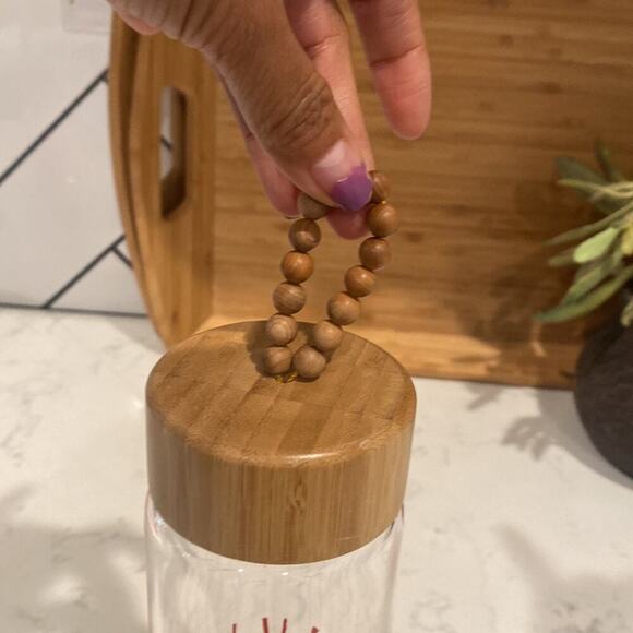 Rae Dunn LIVE Glass Water Bottle 22oz Bamboo Lid Beaded Loop environmentally - Picture 2 of 6
